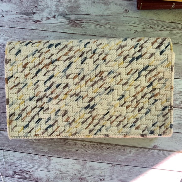Handmade Plastic Canvas Clutch Purse Bag Variegated Yarn Neutrals Zig Zag Lined - Picture 6 of 12